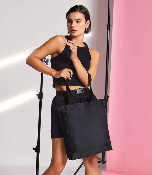 BG152 Black/Black Model