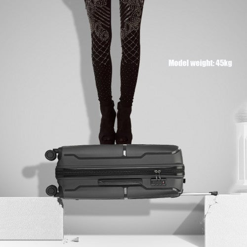 British Traveller 24 Inch Spinner Hard Shell PP Suitcase With TSA Lock - Black